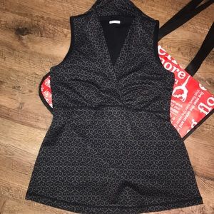 Lululemon Black and gray top
